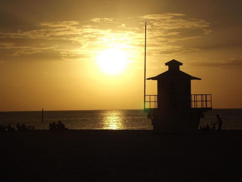 Zalazak sunca na plaži Clearwater Beach na Floridi