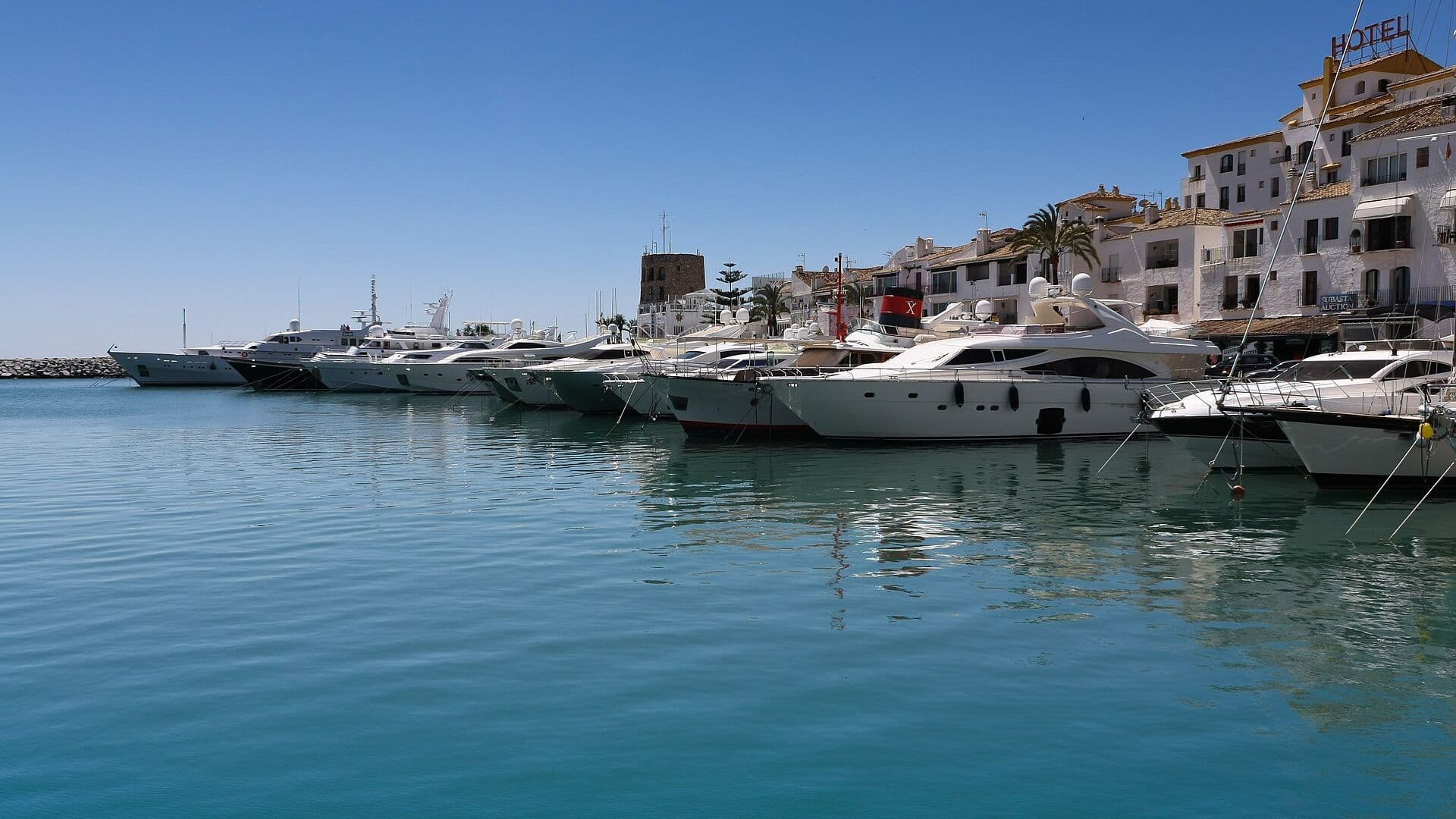 Jahte u marini Puerto Banús kod Marbelle