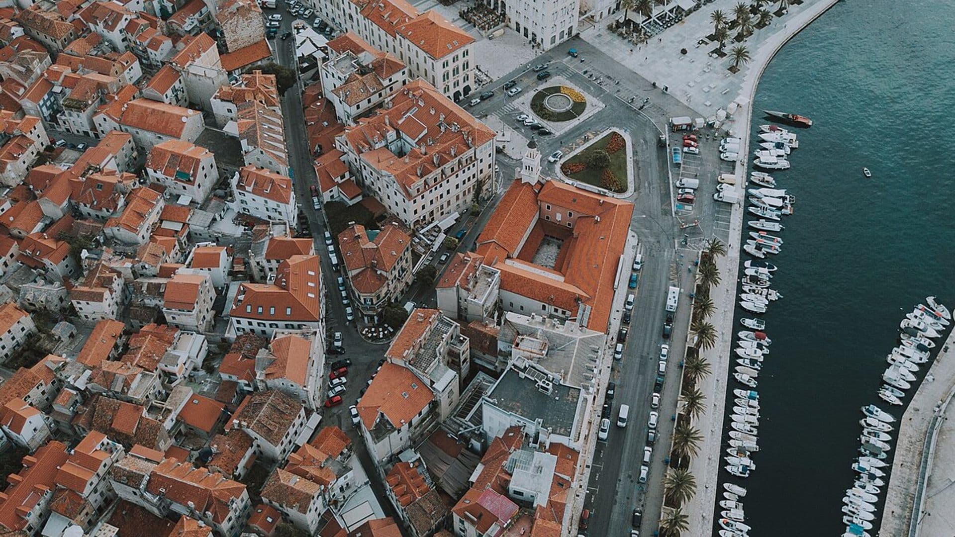 Split — stari grad i luka iz zraka